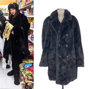 Supreme Faux Fur Double-Breasted Coat‎ Black Size Small
